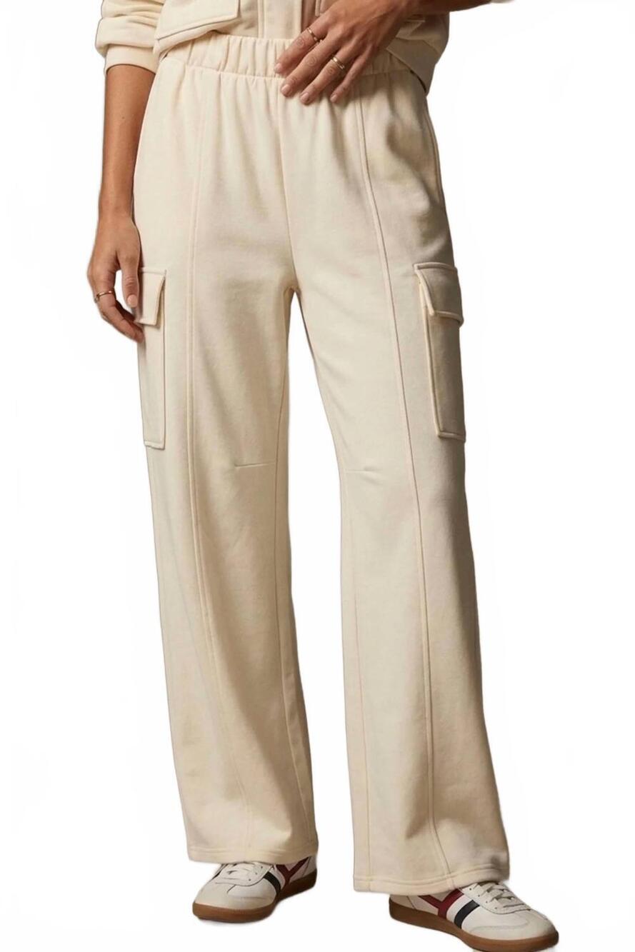 NEW Q2 wide leg cargo trousers in cream